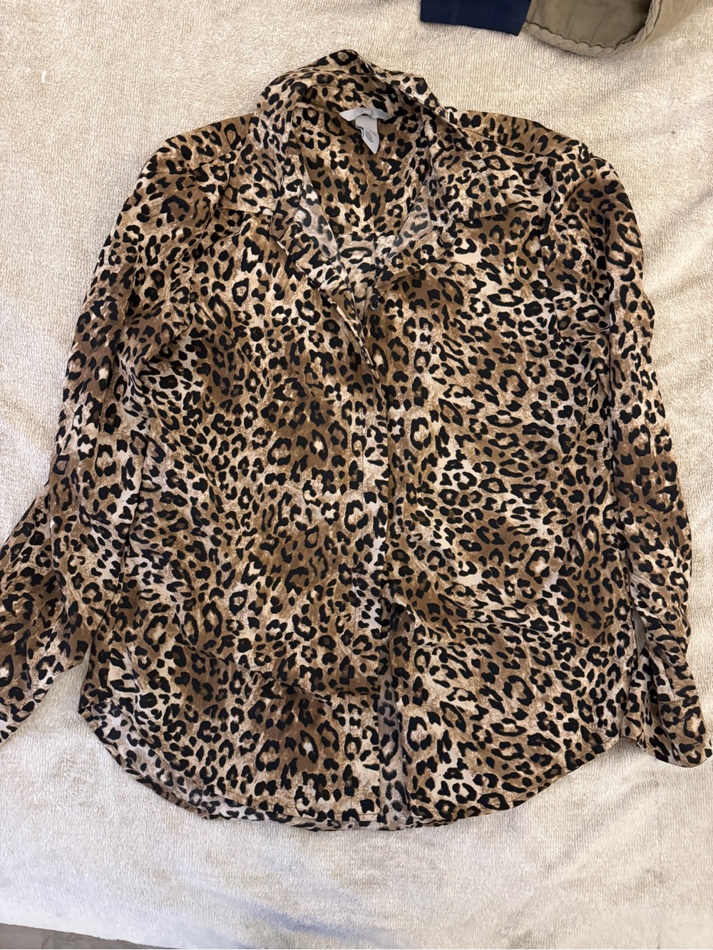 H&M Leopard Print Button-Up Blouse - Cheetah print